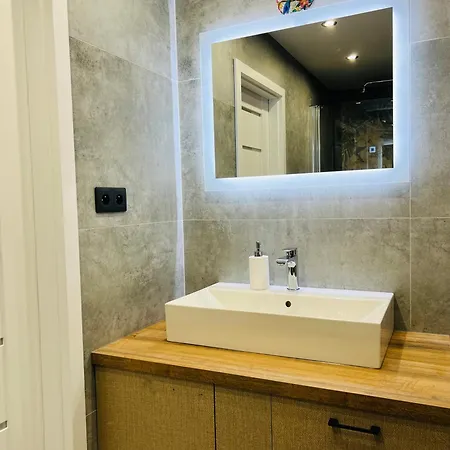 Sparrow Apartmens Appartement Košice