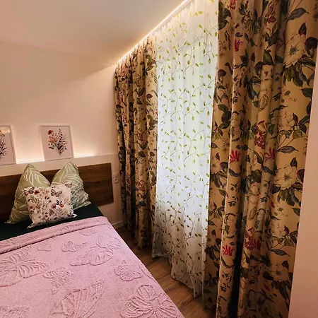 Sparrow Apartmens Appartement Košice