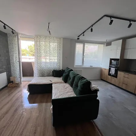Sparrow Apartmens Appartement Košice