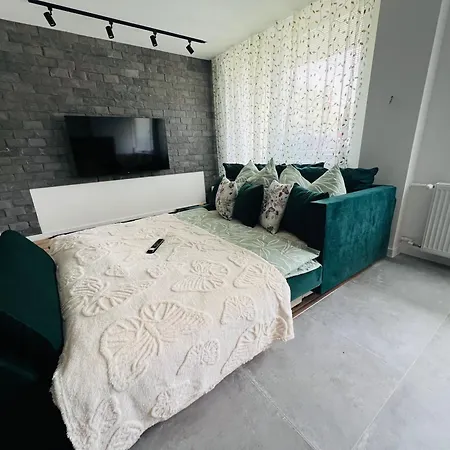 Sparrow Apartmens דירה